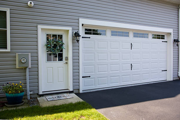 24/7 Emergency Garage Door Installation experts in Tyndall, SD